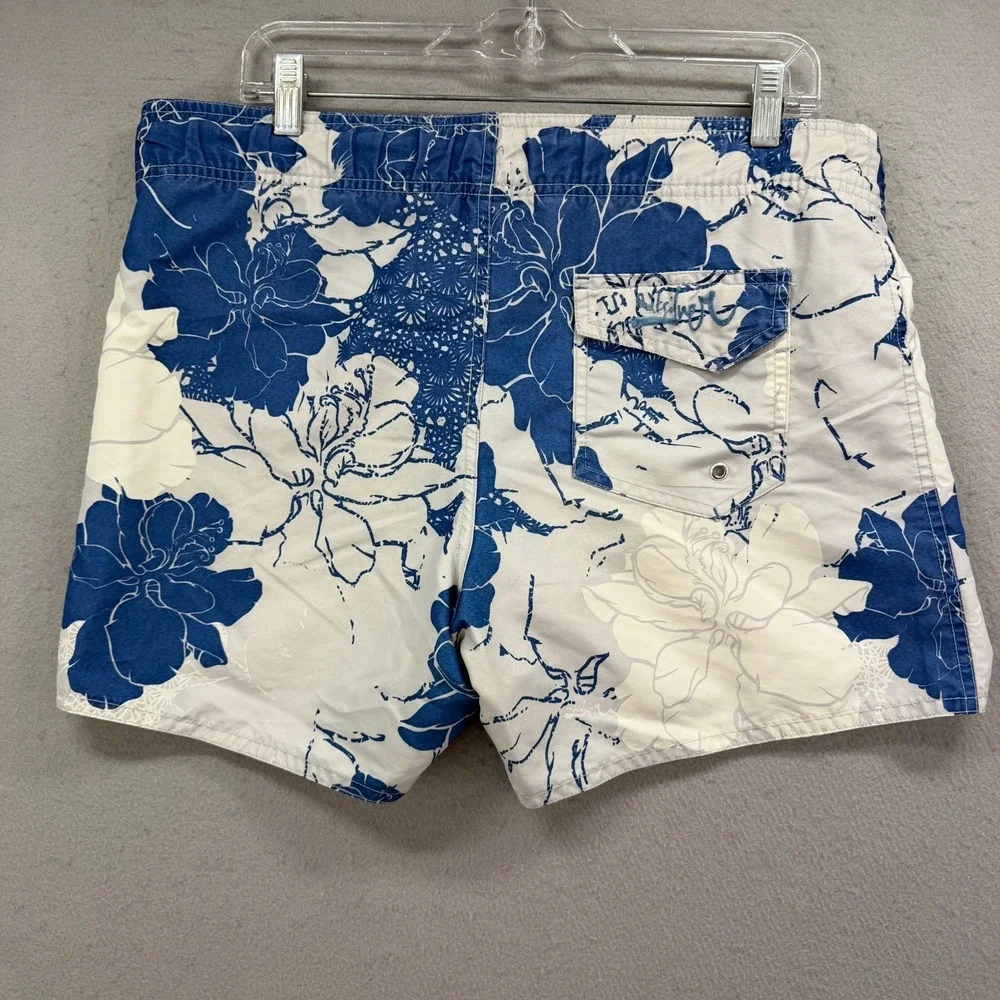 Quiksilver Swim Trunks Men Small Blue White Floral Beach Board Shorts Lined Y2K